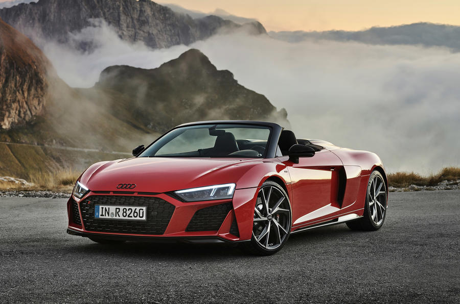 How To Ride A Audi R8 In Dubai