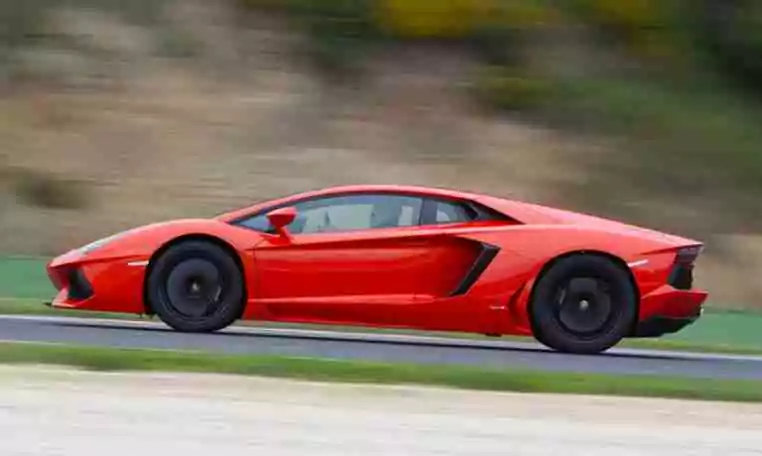 Lamborghini rental in Dubai 