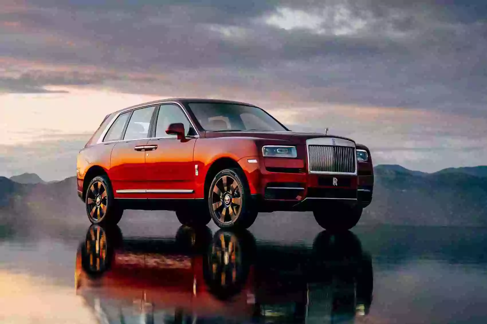 Rent A Rolls Royce Cullinan For An Hour In Dubai